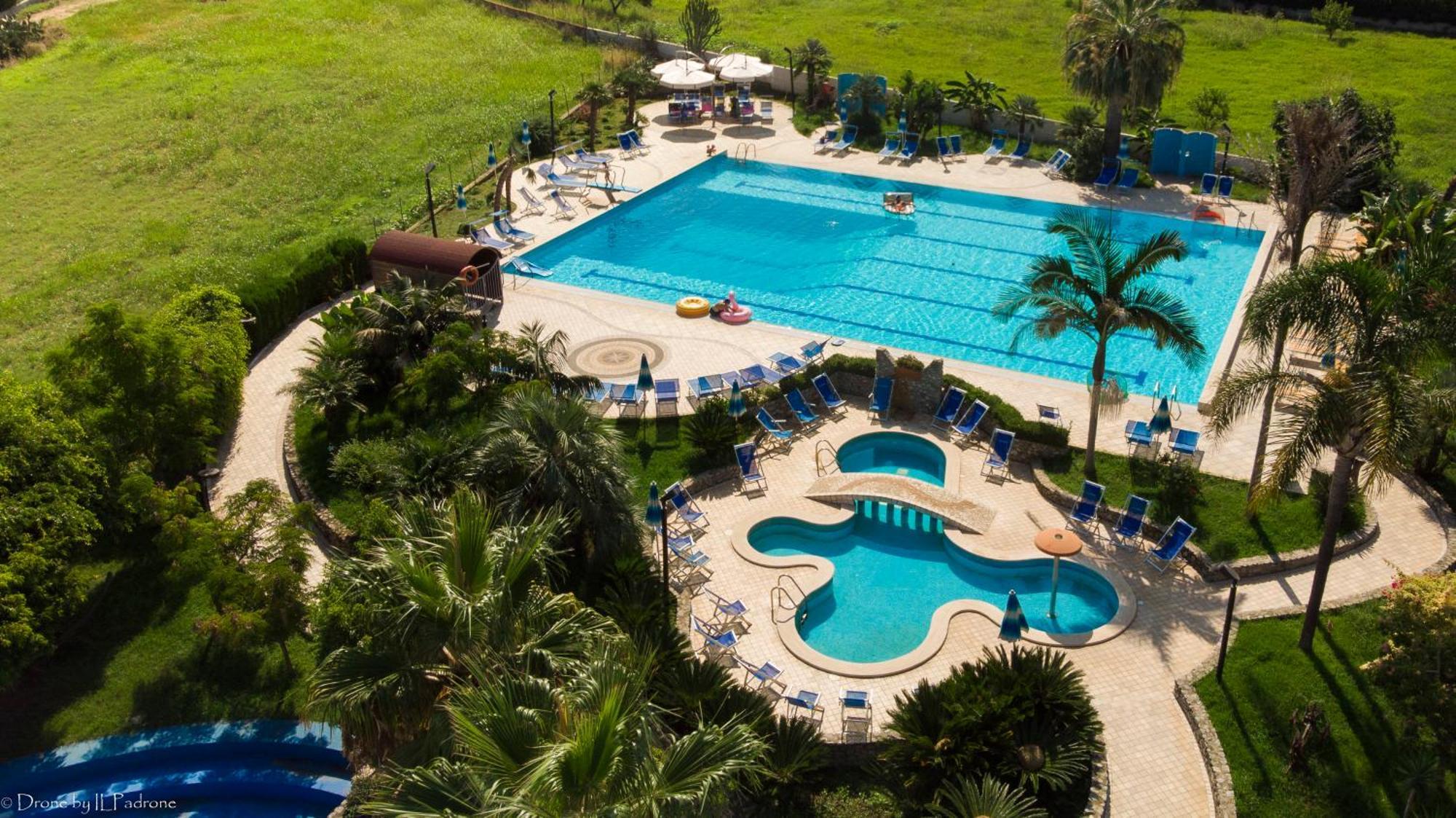 Hotel Calabrisella Calabria Buitenkant foto